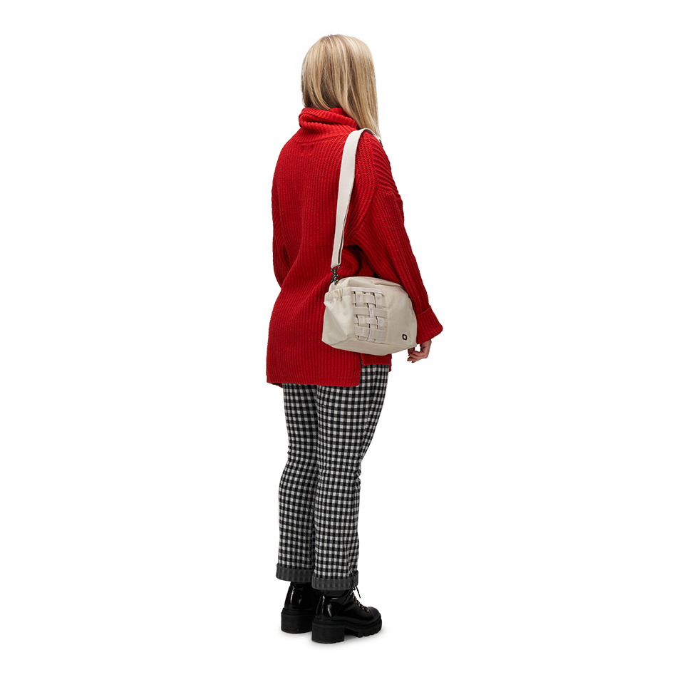 Rise Crossbody image 10