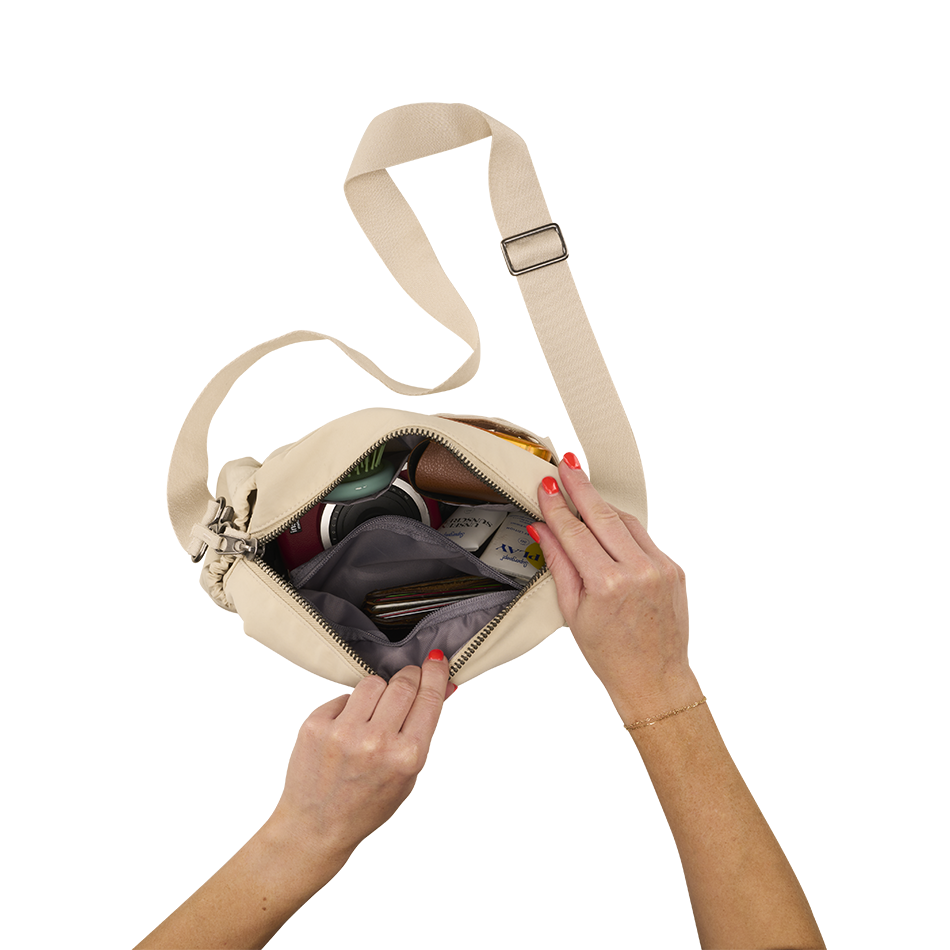 Rise Crossbody image 7