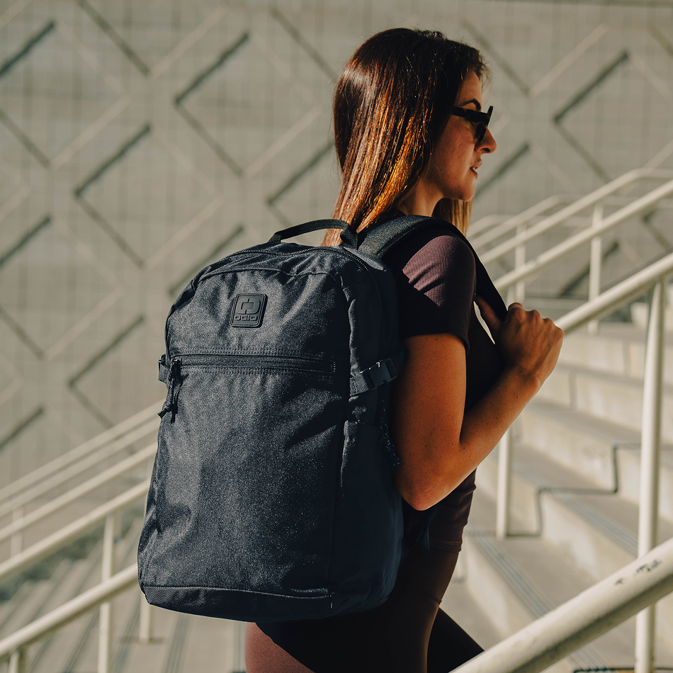 timbuk2 backpack roll top Tuck Eco Eco Black - Rolltop LIFESTYLE UNISEX Internal slip and front Alexander Wang by Alexander Color:Glitch Print