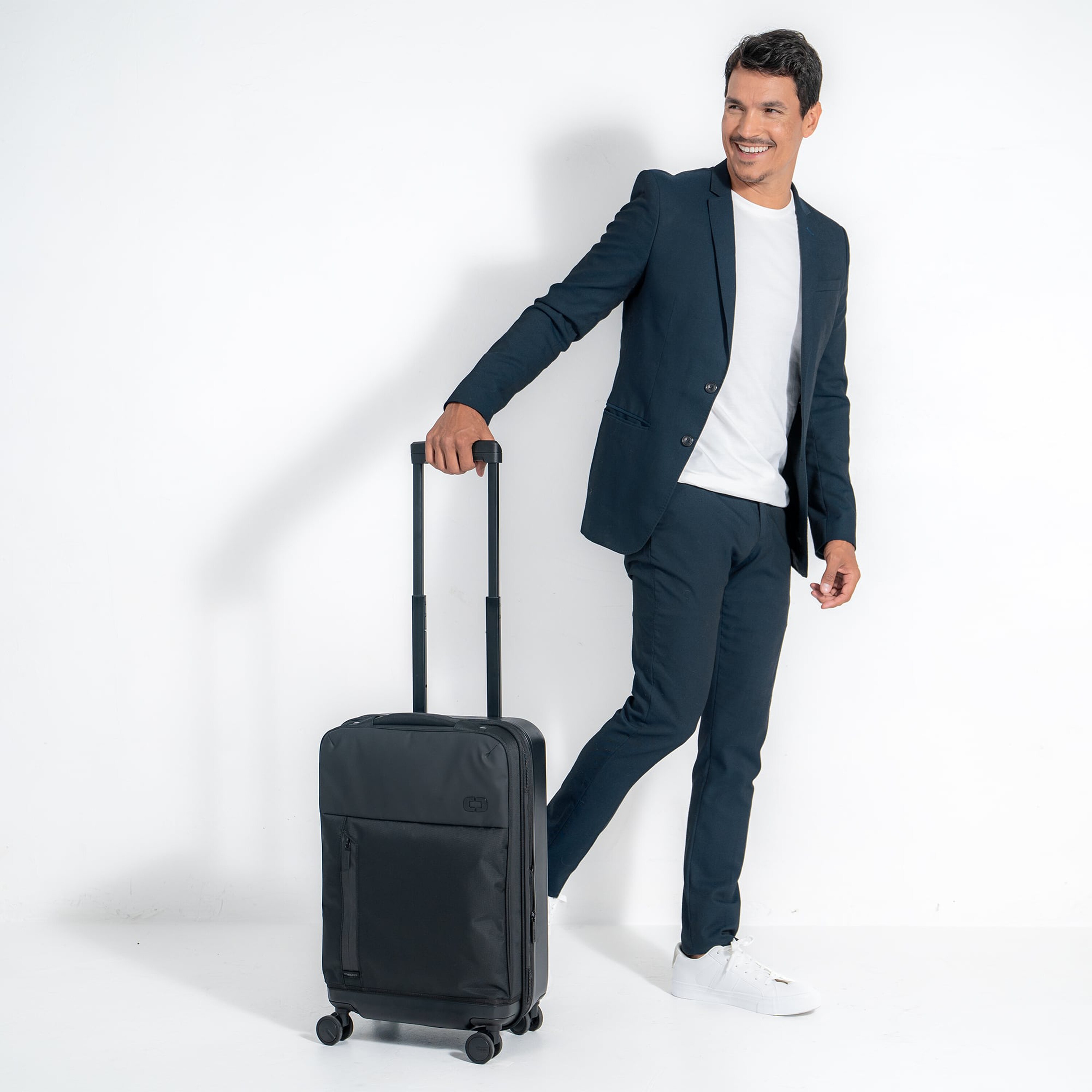 Pace Pro Hybrid Carry-on image 3