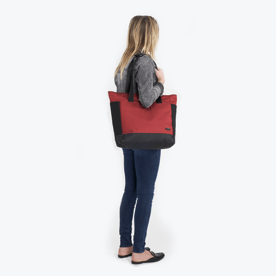XIX Tote 18 image 6