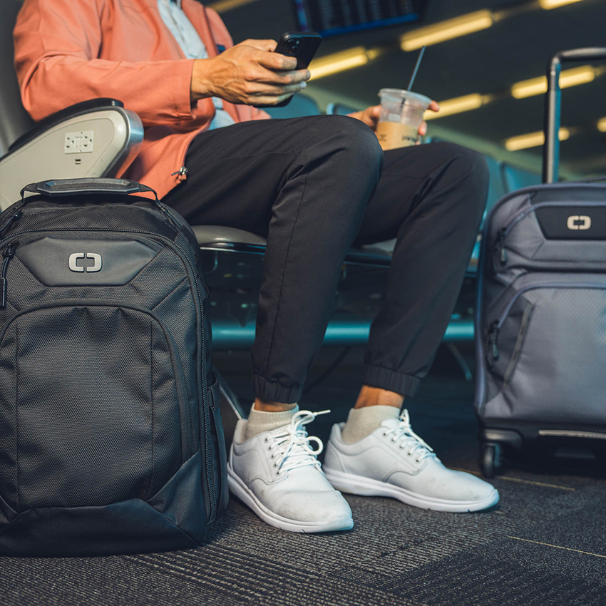 Renegade 4-Wheel Carry-On Bag - View 10