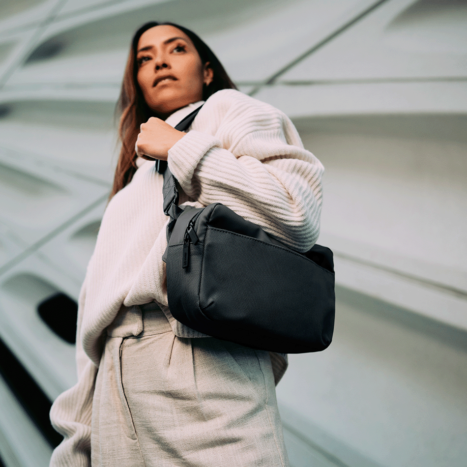 Pace Pro Crossbody image 5