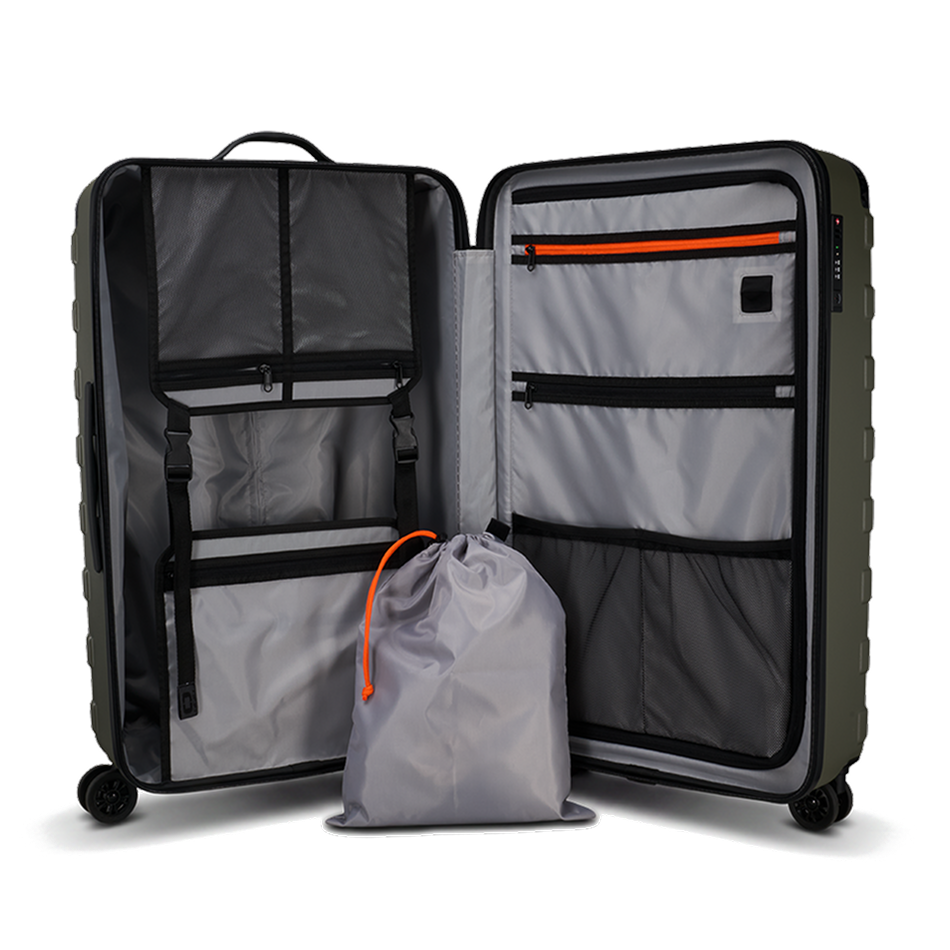RENEGADE VAULT CHECKED BAG image 5