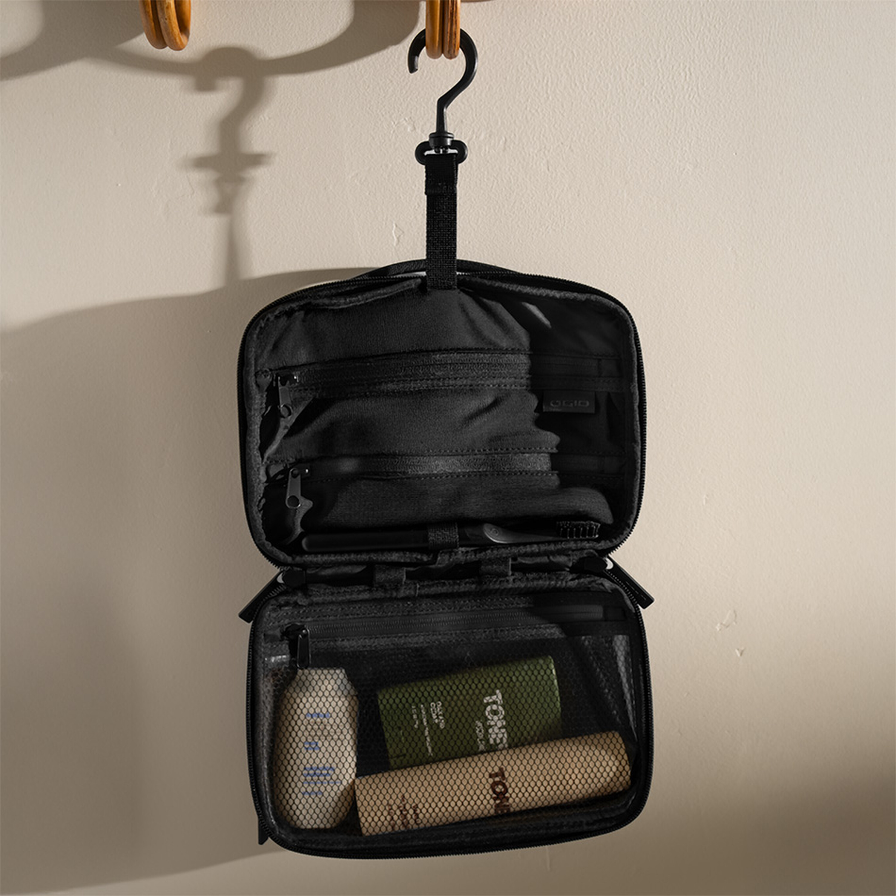 Pace Pro Dopp Kit image 2