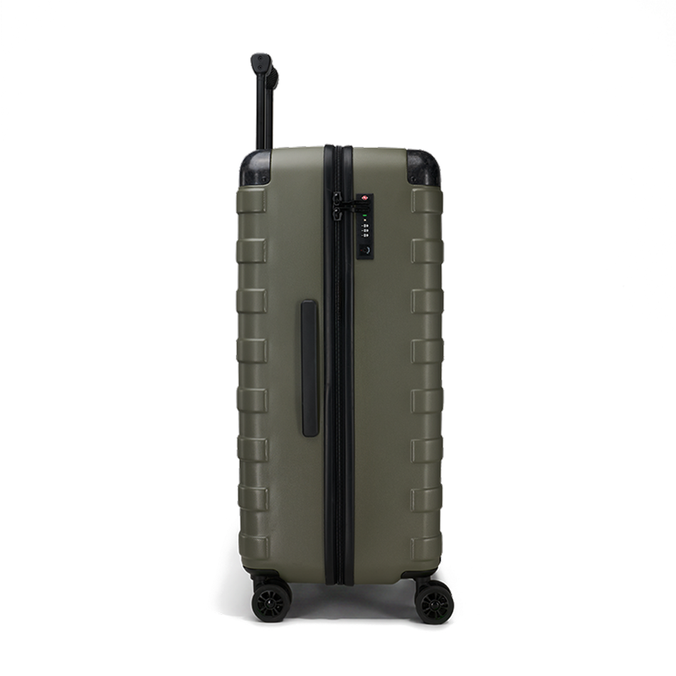 RENEGADE VAULT CHECKED BAG image 8