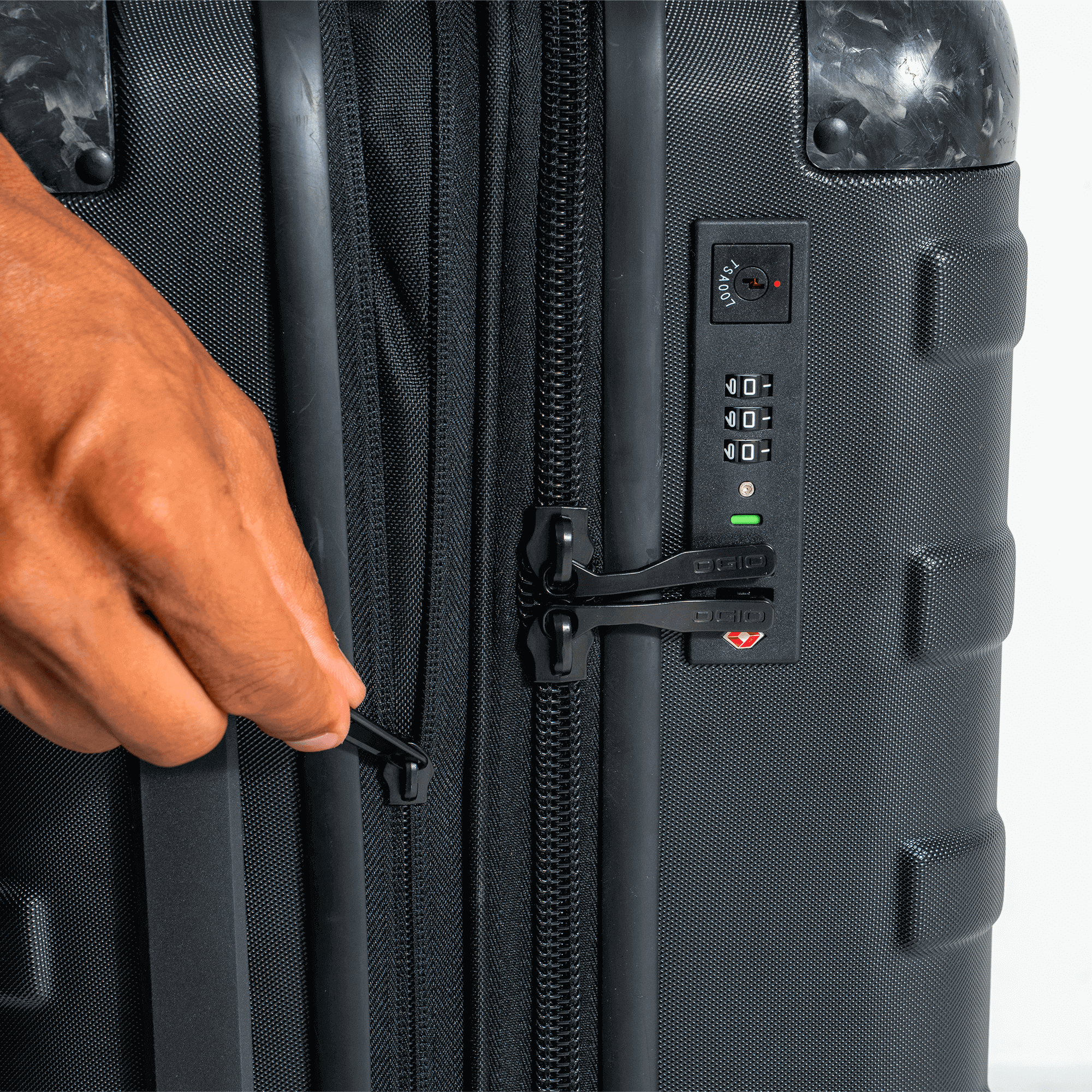RENEGADE VAULT CARRY-ON BAG image 4