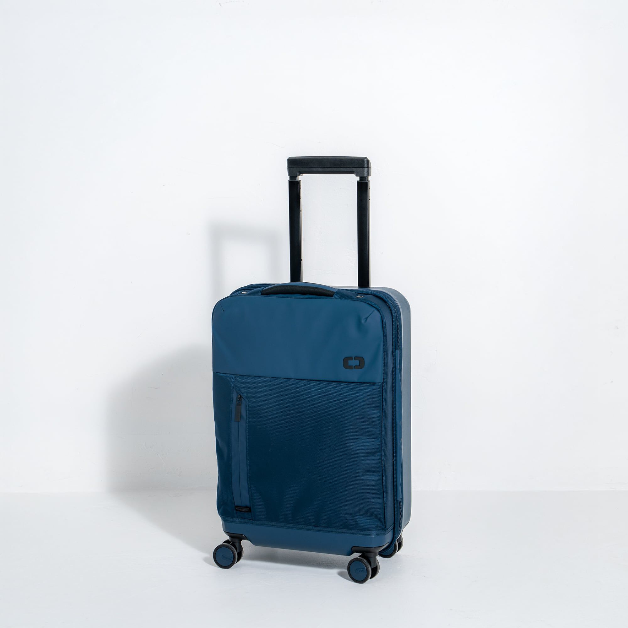 lii バッグ ポーカーズ Pace Pro Hybrid Carry-On Bag | OGIO