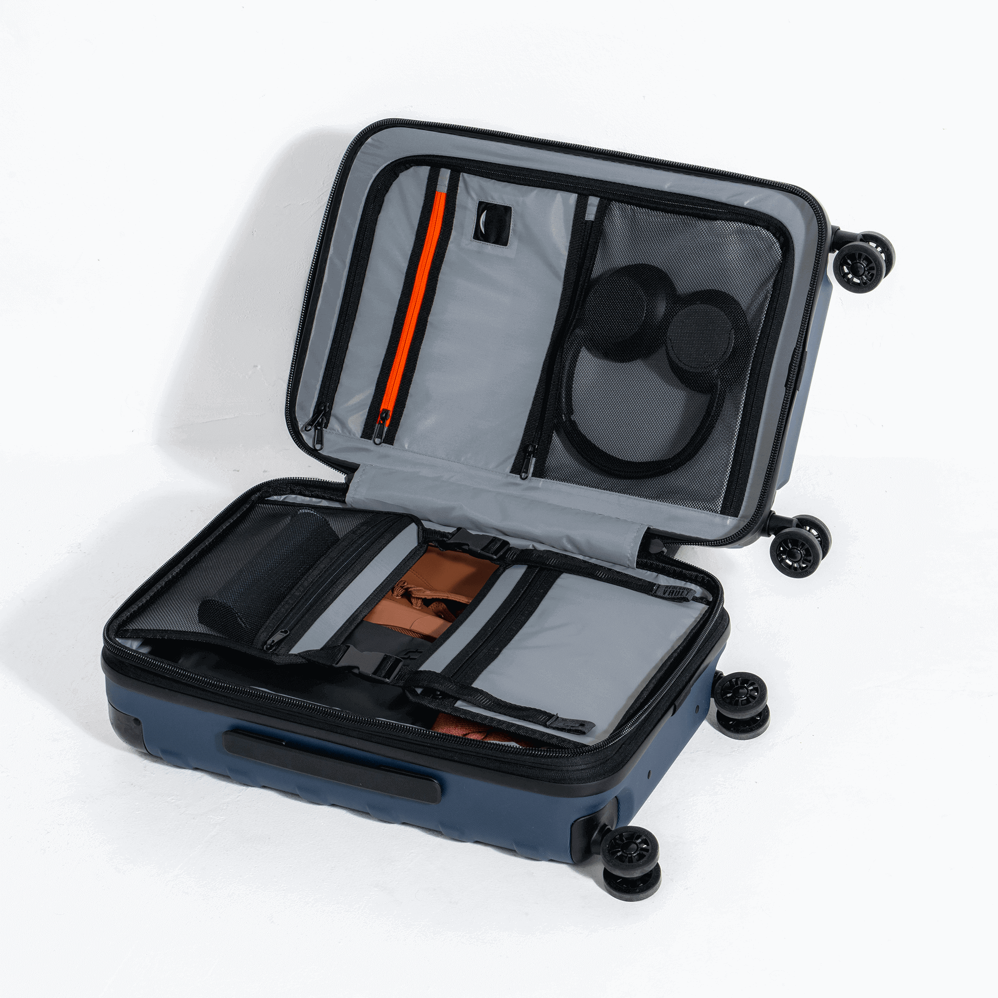 RENEGADE VAULT CARRY-ON BAG image 2