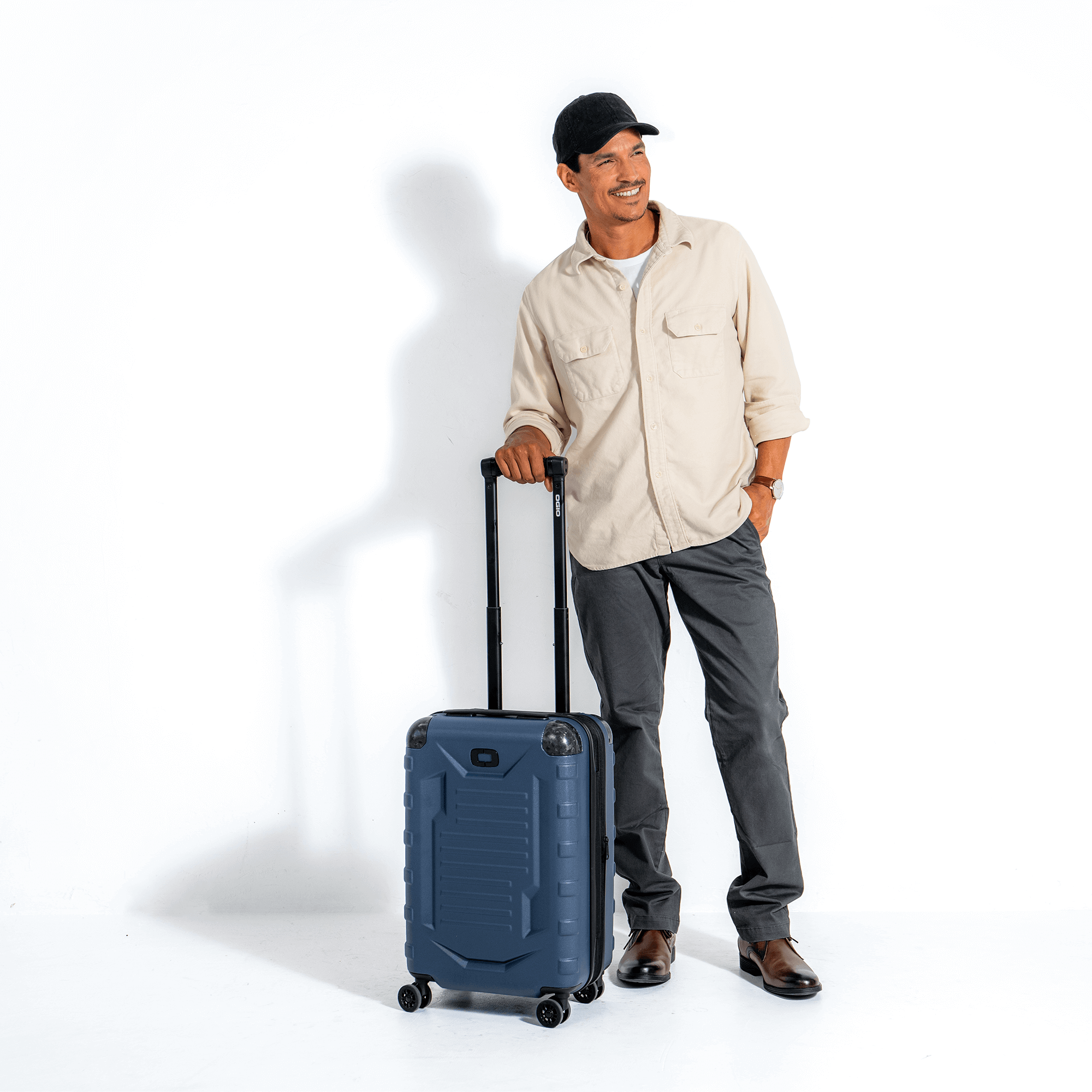 RENEGADE VAULT CARRY-ON BAG image 3