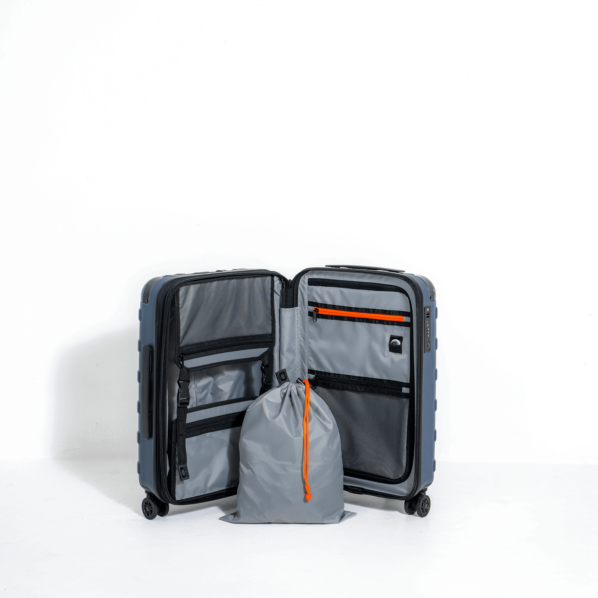 RENEGADE VAULT CARRY-ON BAG image 5