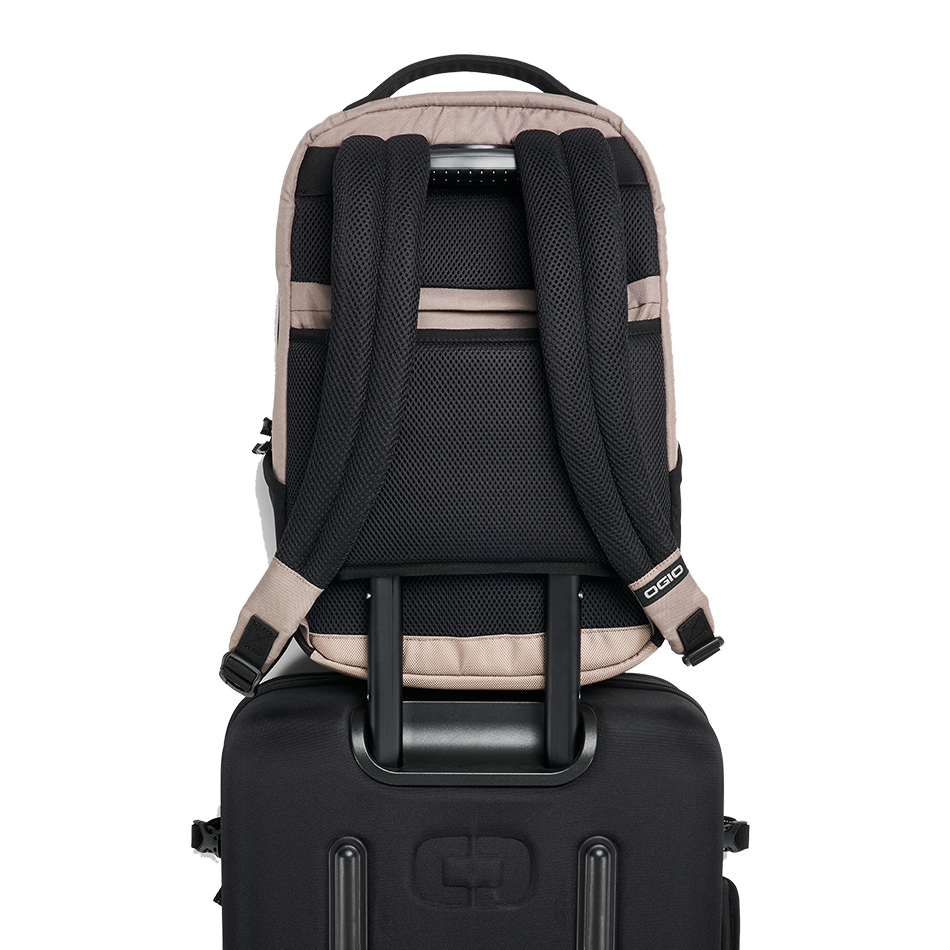OGIO PACE 20 Backpack image 9