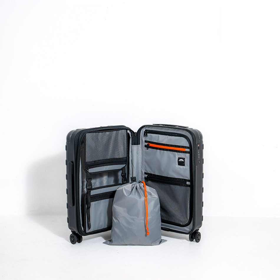 Vault Luggage Set