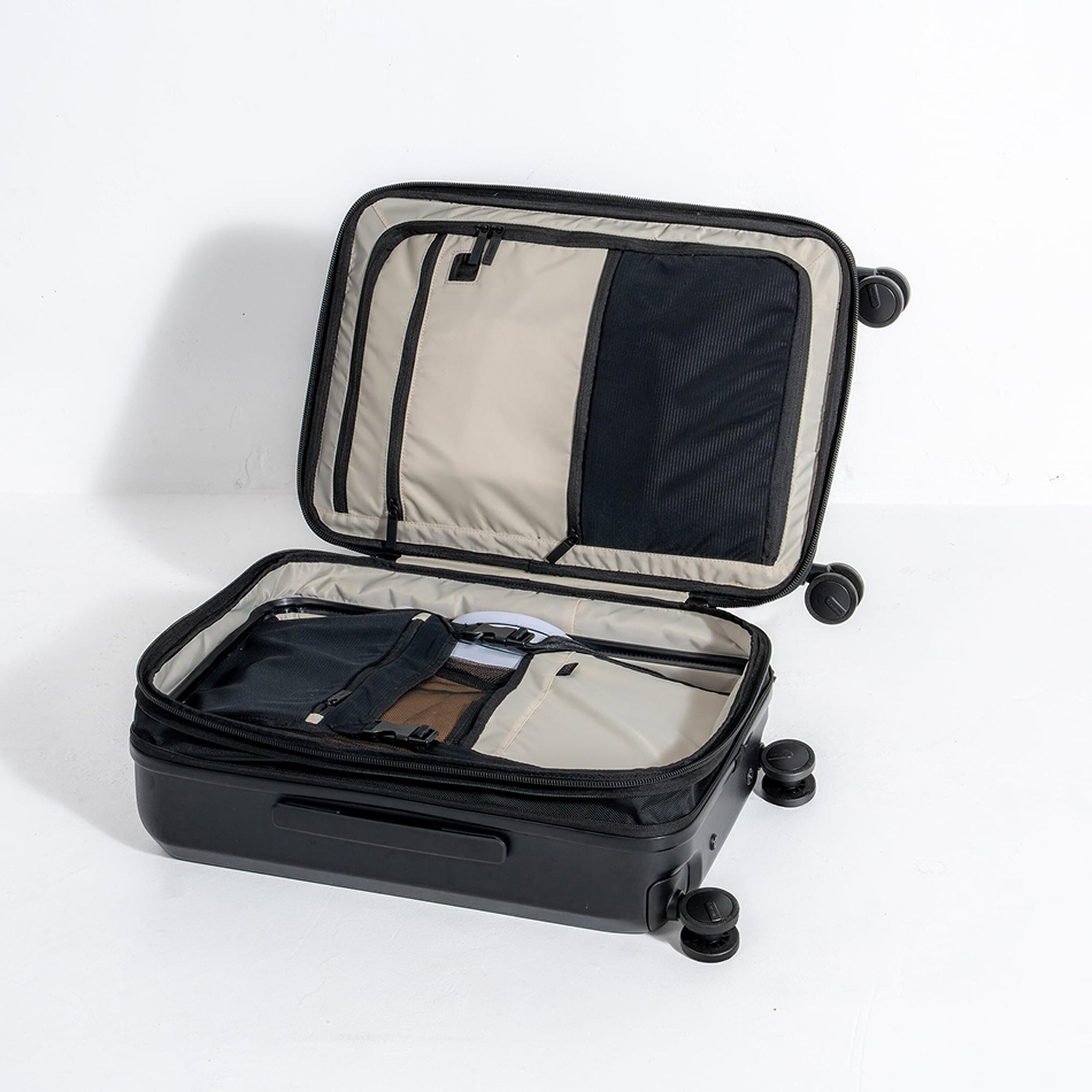 Pace Pro Luggage Set