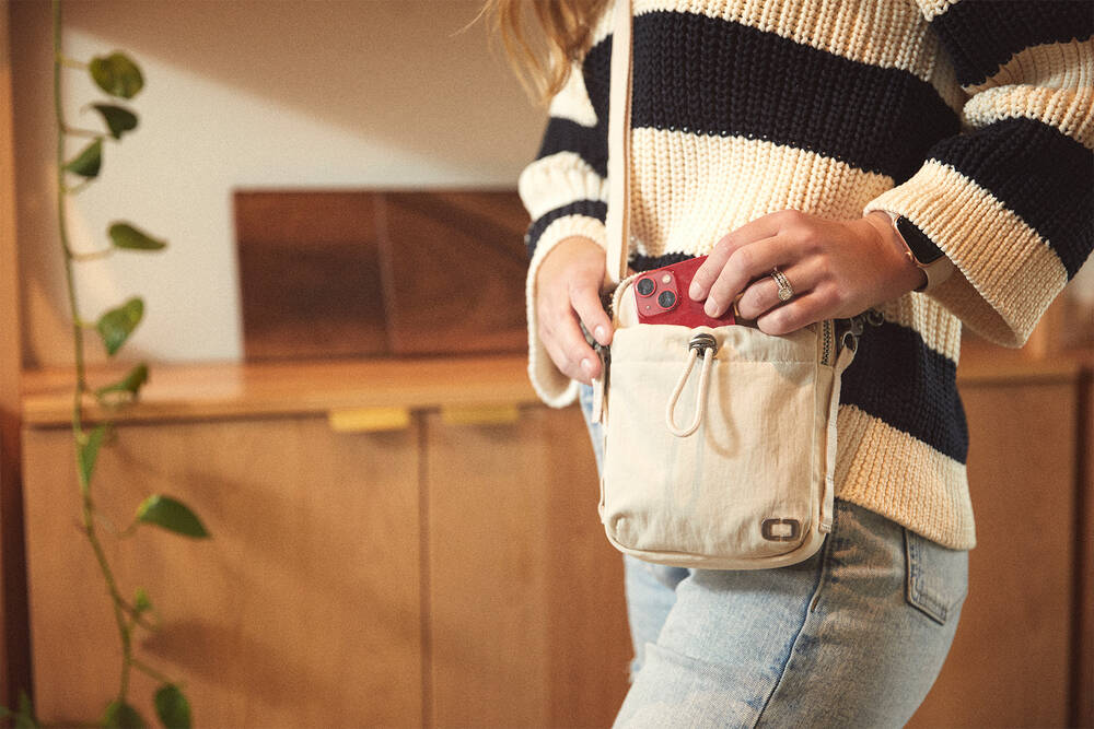 rise-secondary-1800x1200-pouch